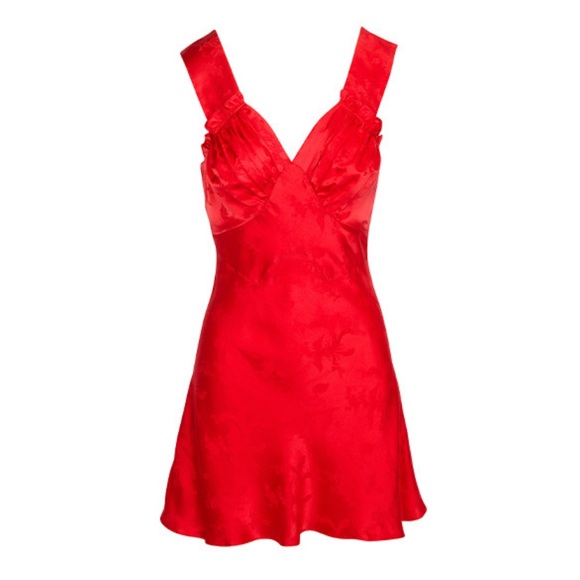 THE ROXY in Red Dragon - Picture 5 of 6